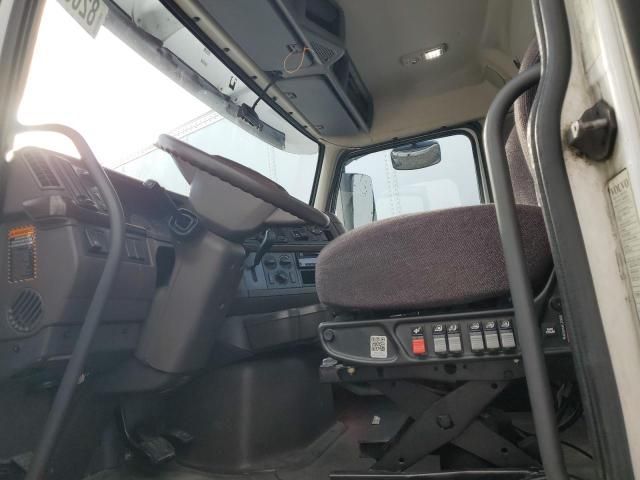 2016 Volvo VNL Semi Truck