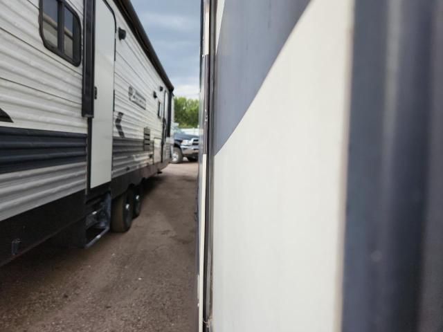 2014 Keystone Challenger Laredo