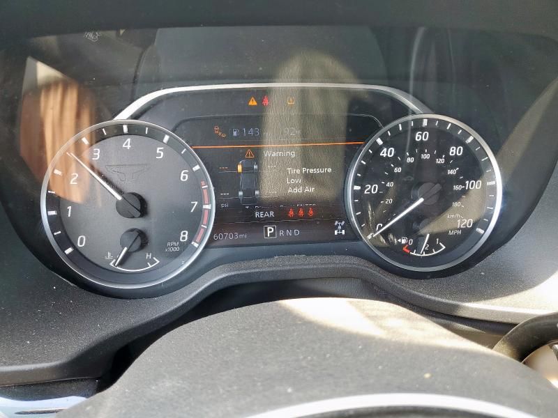 2023 Nissan Titan SV