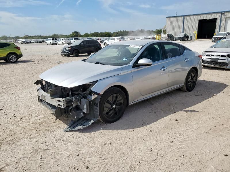 2019 Nissan Altima S