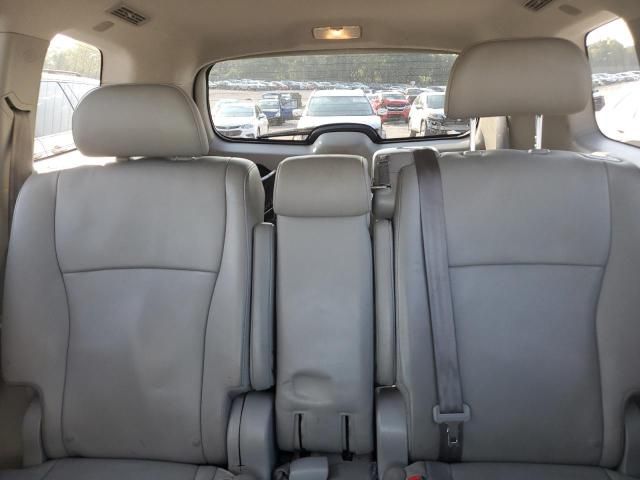 2013 Toyota Highlander Base