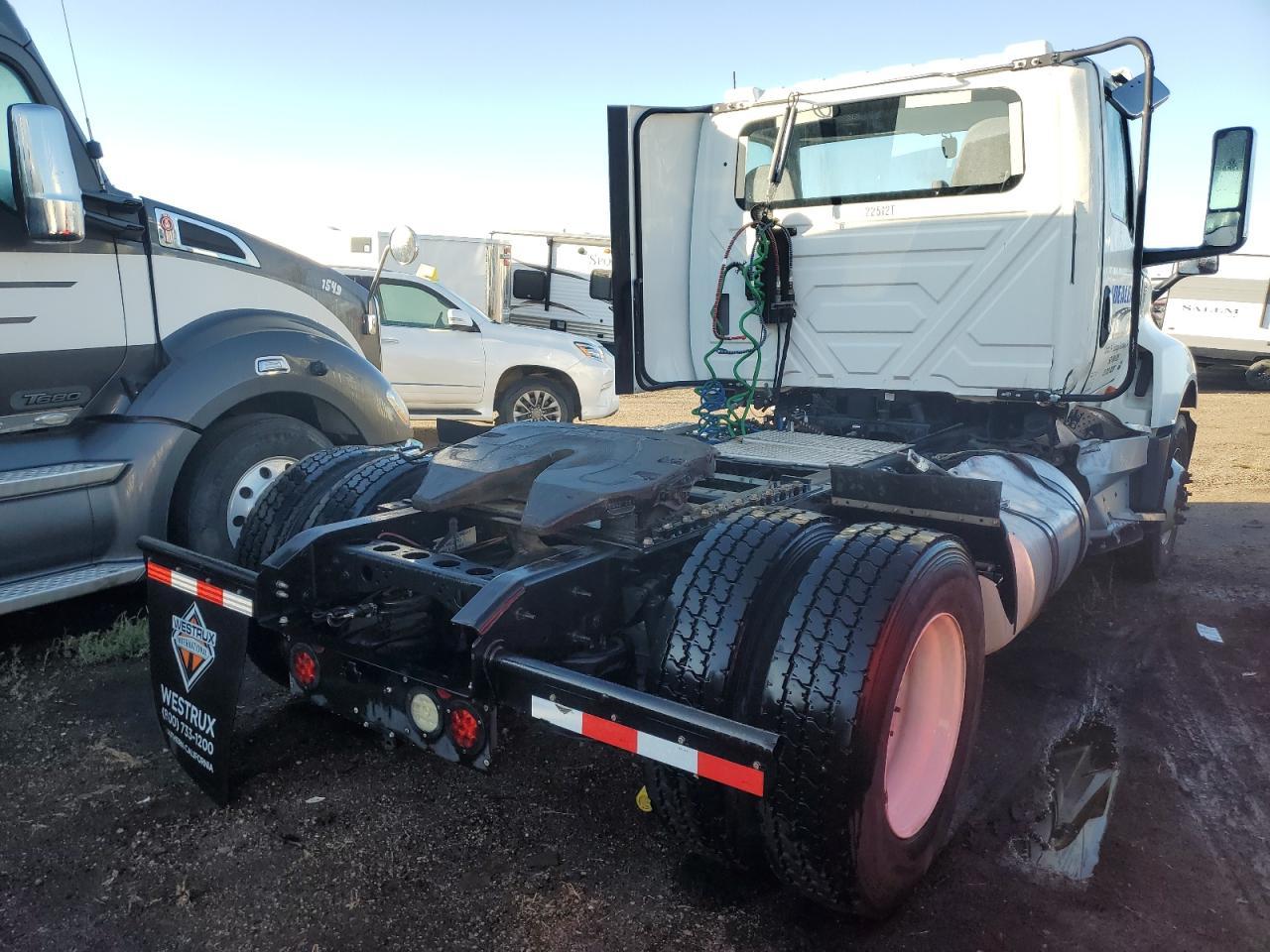 2022 International LT625 Semi Truck