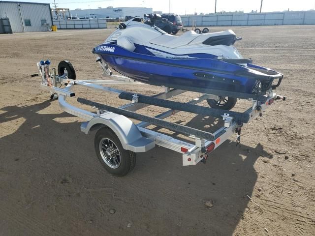 2025 Yamaha Wave W/TRL