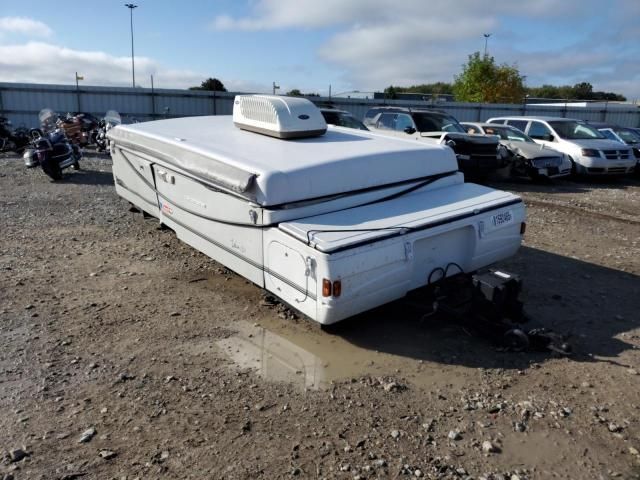 2000 Fleetwood Coleman