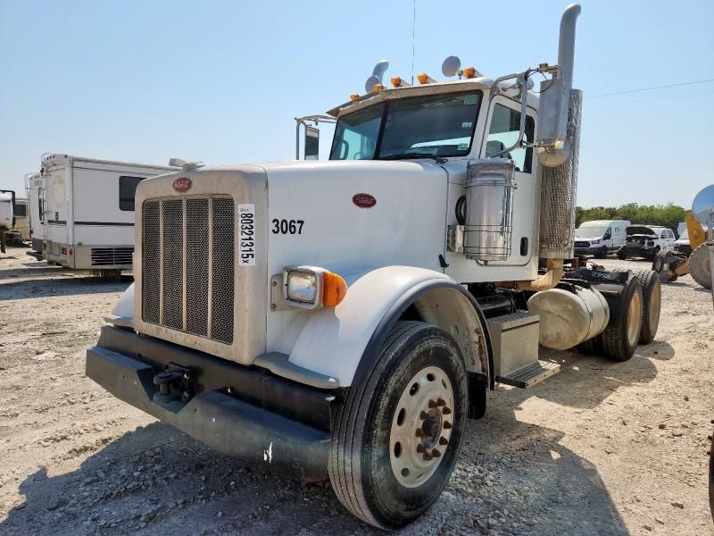 2012 Peterbilt Tractor 2012 Peterbilt 367 Semi Truck