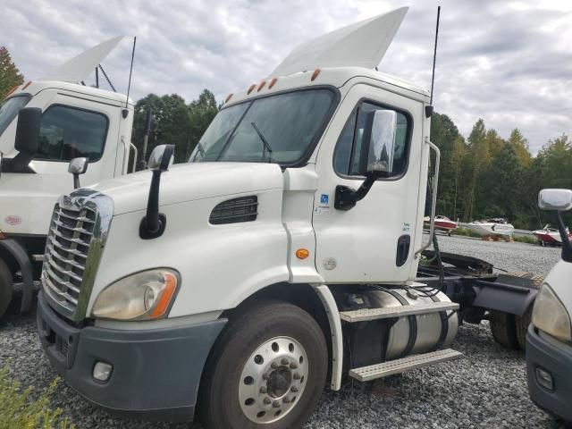 2018 Freightliner Cascadia 113 Semi Truck