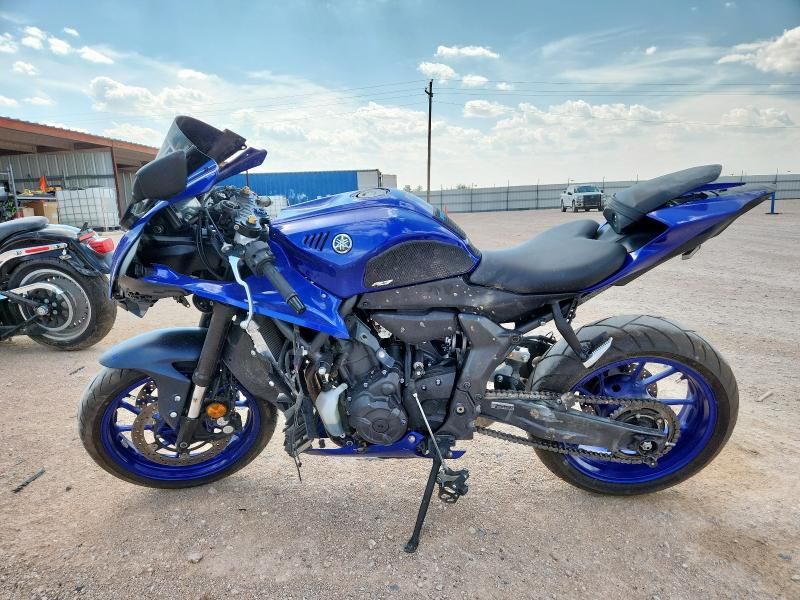 2022 Yamaha YZFR7