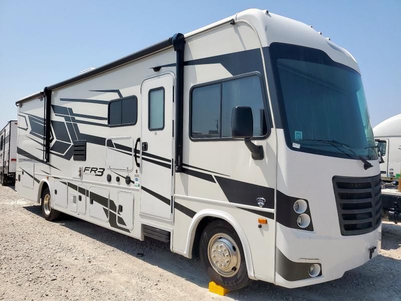 2023 Wildwood 2023 Ford F53