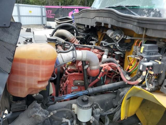 2020 International MV607-Expeditor Truck