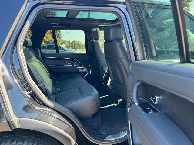 2023 Land Rover Range Rover SE