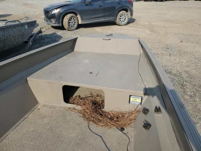 2023 Edgewater Boat-Boat