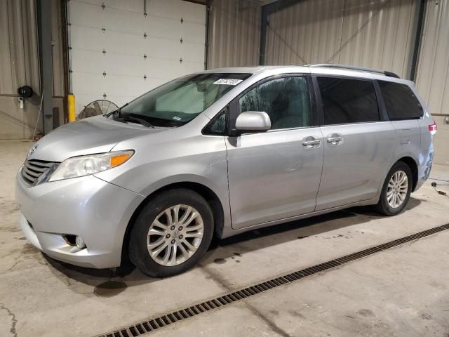 2013 Toyota Sienna XLE
