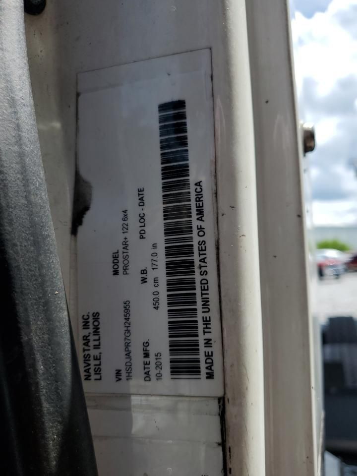 2016 International Prostar Semi Truck