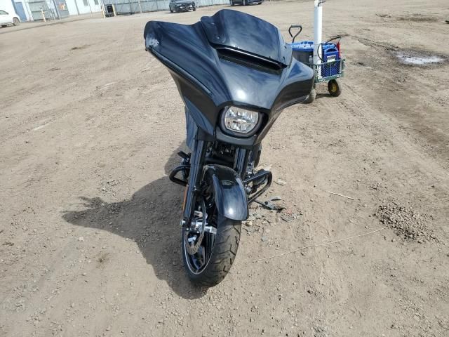 2025 Harley-Davidson Flhx