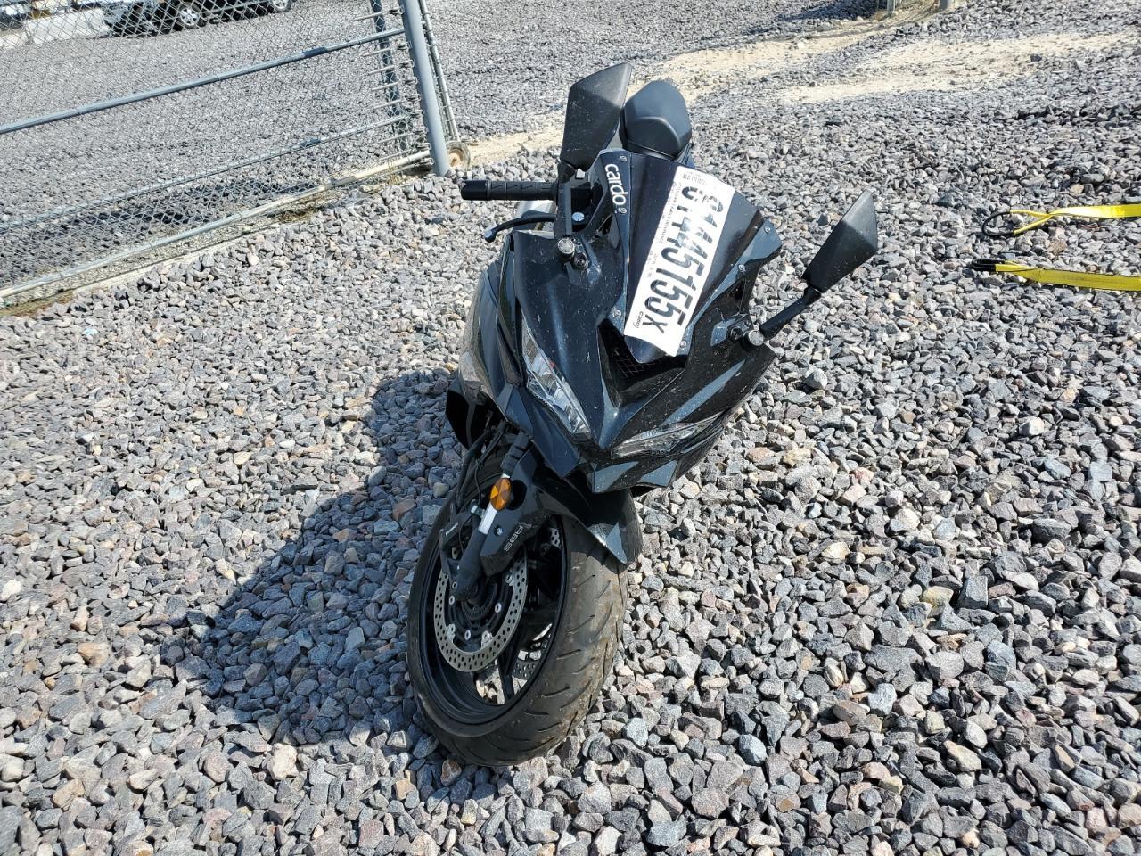 2025 Kawasaki ZX400 P