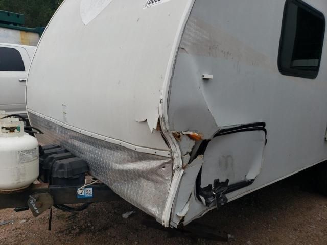 2015 Winnebago Camper