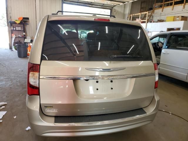 2015 Chrysler Town & Country Touring L