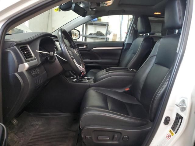 2019 Toyota Highlander se