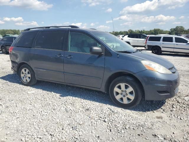 2009 Toyota Sienna CE