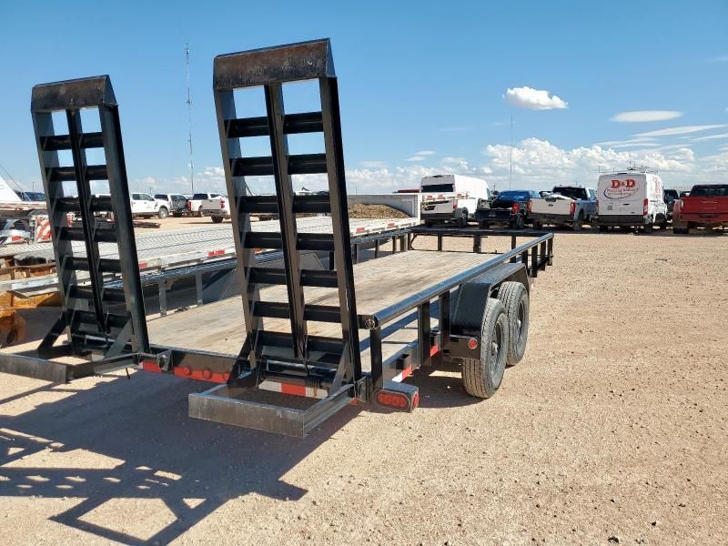 2024 Load Trail Equipment Trailer