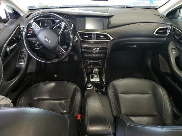 2017 Infiniti QX30 Base