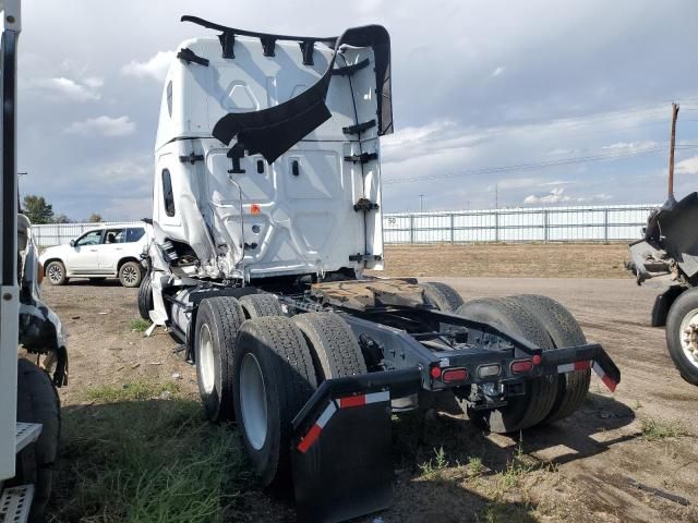 2025 Freightliner Cascadia 126 Semi Truck