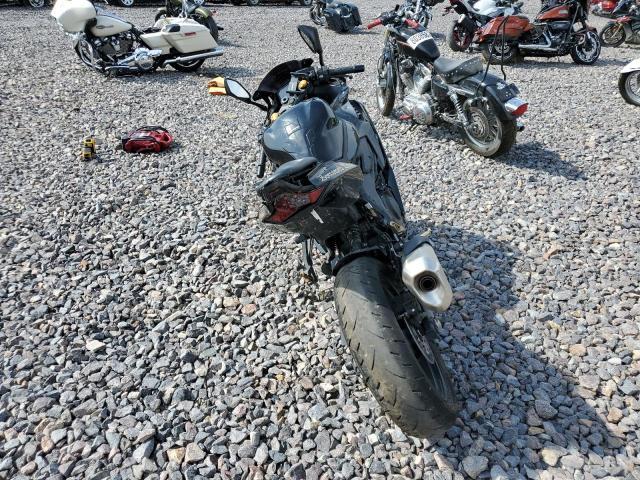 2025 Kawasaki ZX400 P