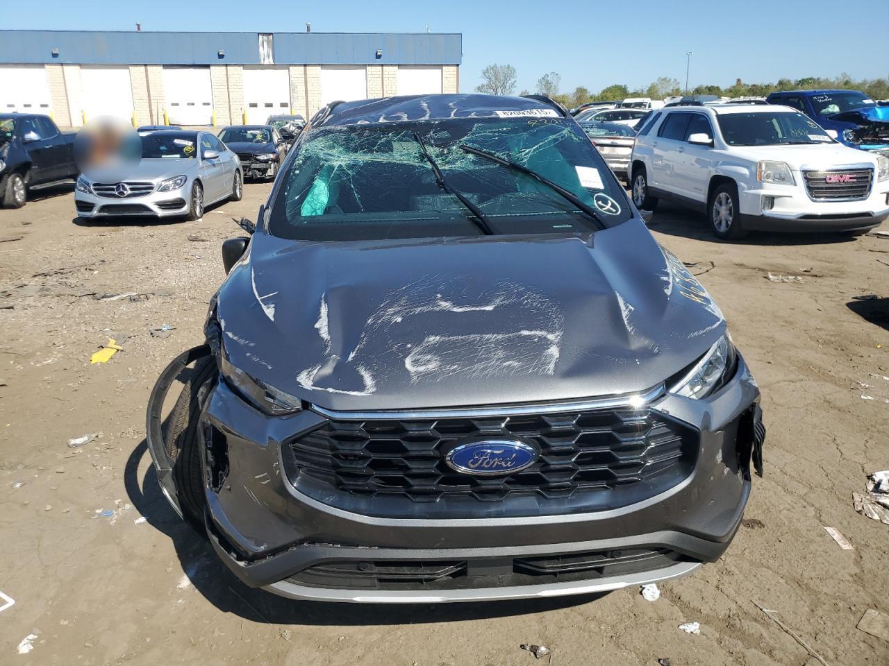 2025 Ford Escape st Line