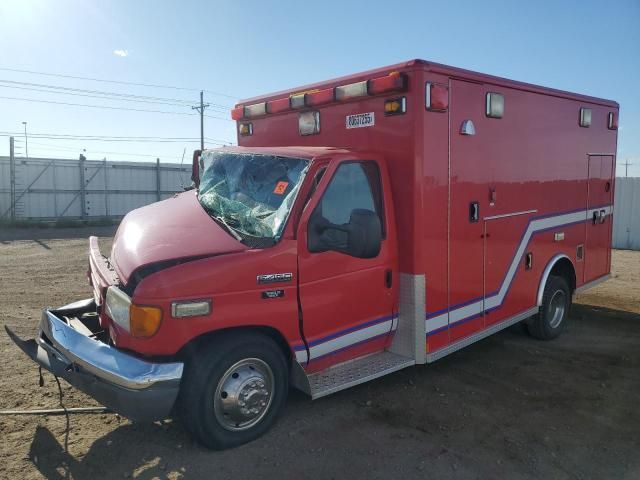 2007 Ford Econoline E450 Super Duty Cutaway Van