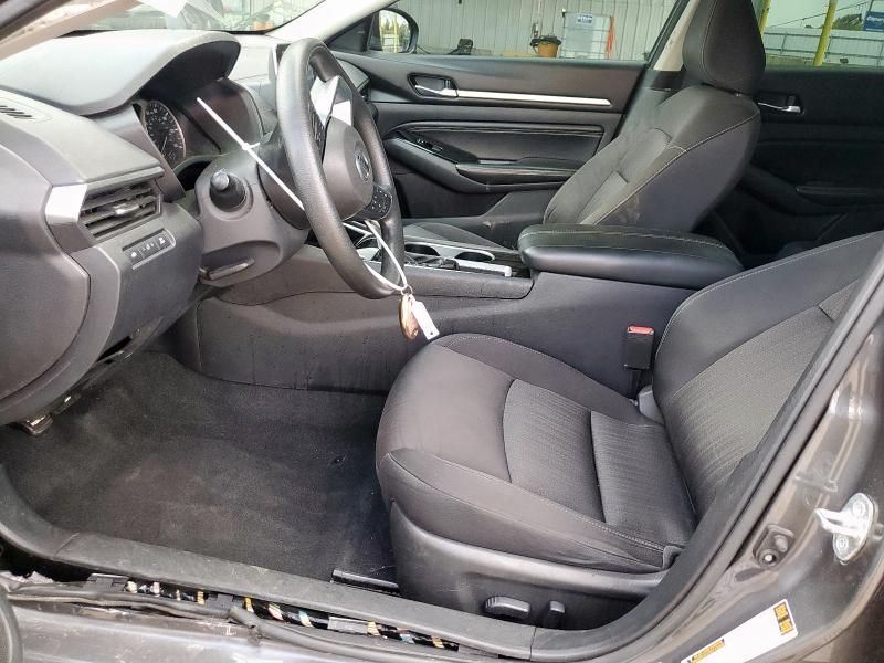 2021 Nissan Altima SV