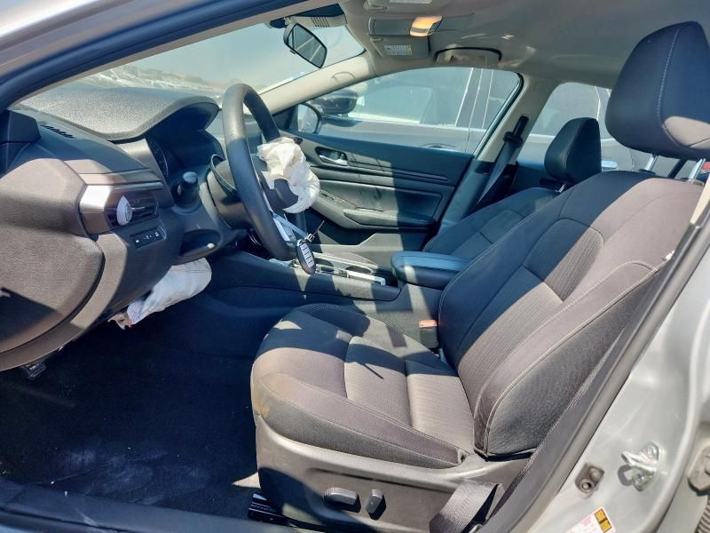 2024 Nissan Altima SV