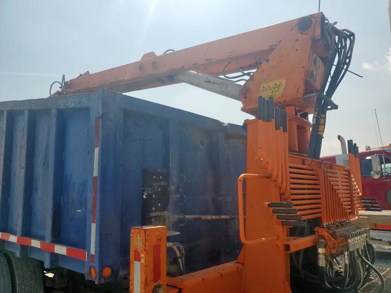 2004 Freigliner 2004 Freightliner Business Class M2 Grapple Truck