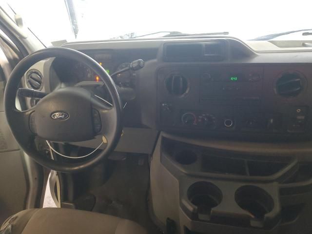 2013 Ford Econoline E250 Van