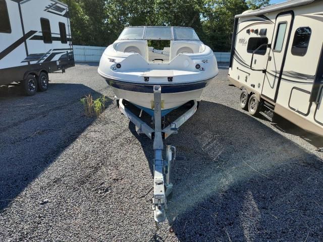 2004 Stingray Boat