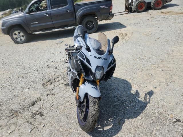 2022 Suzuki GSX-R1000 R