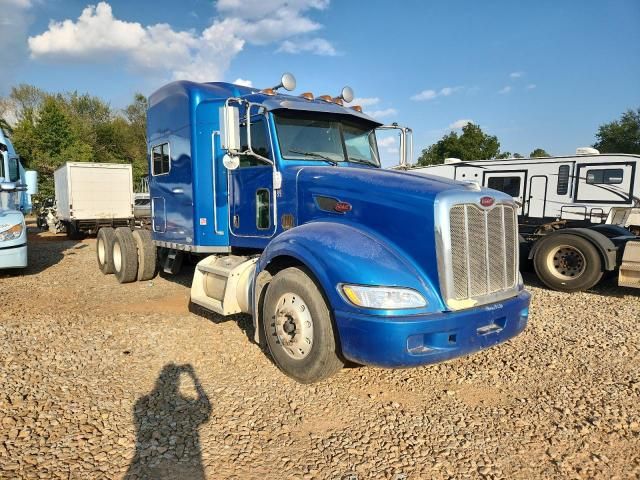 2010 Peterbilt Tractor 2010 Peterbilt 386 Semi Truck