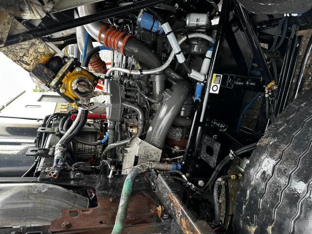 2025 Peterbilt Tractor 520-Packer Garbage Truck