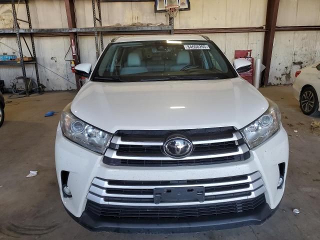 2017 Toyota Highlander SE