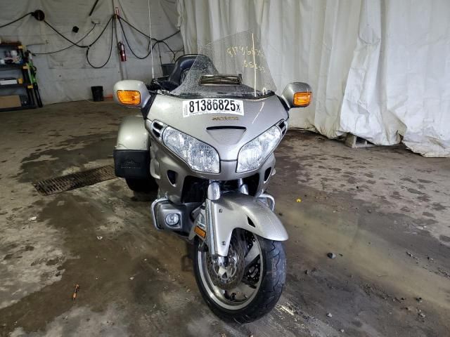2002 Honda GL1800