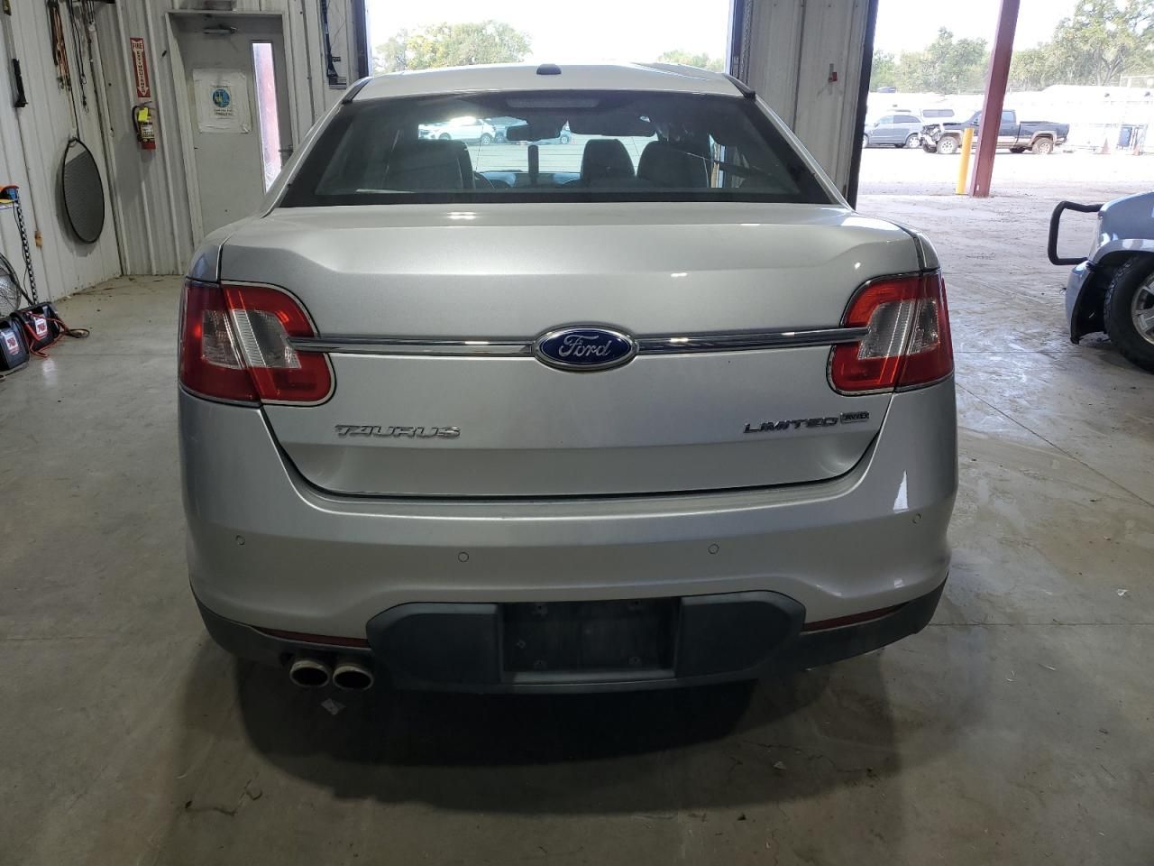2010 Ford Taurus Limited