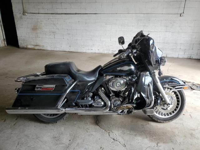 2011 Harley-Davidson Flhtcu Shrine