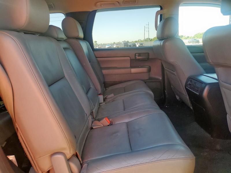 2015 Toyota Sequoia SR5