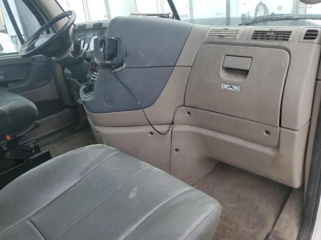 2016 Freightliner Cascadia 113 Semi Truck
