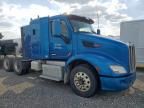 2017 Peterbilt 579 Semi Truck