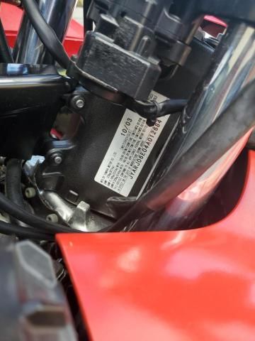 2004 Yamaha YZFR6 L