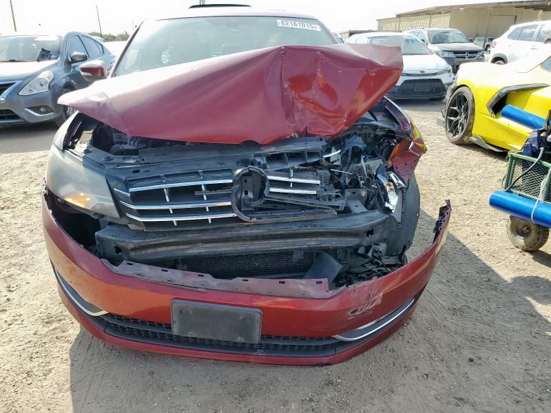 2015 Volkswagen Passat SEL