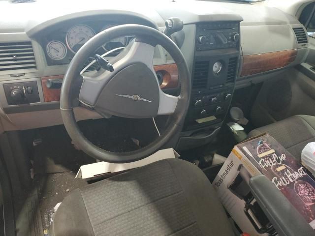 2008 Chrysler Town & Country LX