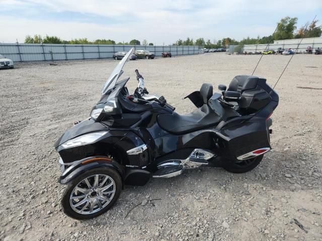 2013 Can-Am Spyder Roadster RT