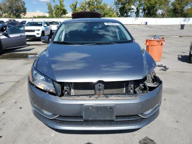 2014 Volkswagen Passat SEL