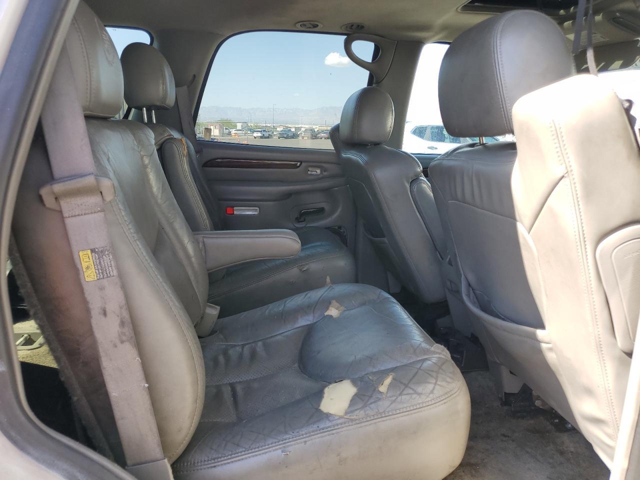 2003 Cadillac Escalade